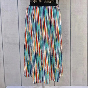 Story On Pleated Midi Skirt Multicolored Print Lined Sheer Elastic Waist